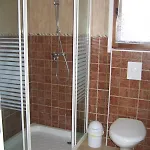 Le Jardin Des Gorges Bed and Breakfast