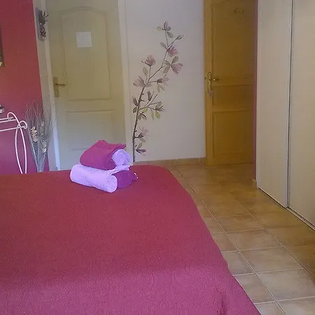 Le Jardin Des Gorges Bed & Breakfast 4*