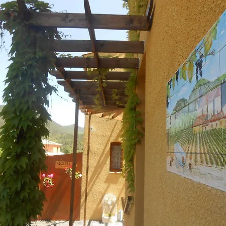 Le Jardin Des Gorges Bed & Breakfast
